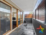 https://images.listonce.com.au/custom/160x/listings/64-springfield-avenue-croydon-vic-3136/504/01525504_img_10.jpg?B0tsJ-P8mfg