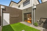 https://images.listonce.com.au/custom/160x/listings/64-teague-street-niddrie-vic-3042/029/01899029_img_08.jpg?_XEDpVfx2fk