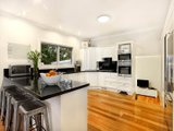 https://images.listonce.com.au/custom/160x/listings/64-wonga-road-ringwood-vic-3134/072/00621072_img_07.jpg?x1RdUUmFmhU