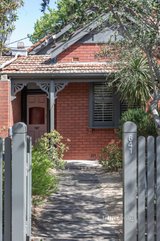 https://images.listonce.com.au/custom/160x/listings/641-inkerman-road-caulfield-north-vic-3161/108/01591108_img_01.jpg?GKfgeD1G1EA