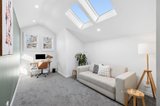 https://images.listonce.com.au/custom/160x/listings/643-high-street-woodend-vic-3442/050/01704050_img_10.jpg?69c8y7IErl4