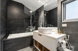 https://images.listonce.com.au/custom/160x/listings/64a-goldsmith-street-elwood-vic-3184/971/01938971_img_17.jpg?xPDmuhZ_2B4