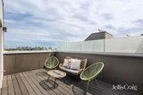 https://images.listonce.com.au/custom/160x/listings/64b-gadd-street-northcote-vic-3070/881/01820881_img_03.jpg?_Lng5HQOx6k