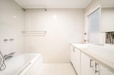 https://images.listonce.com.au/custom/160x/listings/65-7-hall-street-cheltenham-vic-3192/921/01907921_img_09.jpg?KsZn1Xa4drU