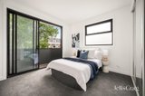 https://images.listonce.com.au/custom/160x/listings/65-7-manikato-avenue-mordialloc-vic-3195/037/01838037_img_10.jpg?wk-OG8W_sTQ