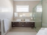 https://images.listonce.com.au/custom/160x/listings/65-barrow-street-coburg-vic-3058/865/00963865_img_09.jpg?4b0TFa_gZGg