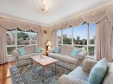 https://images.listonce.com.au/custom/160x/listings/65-clifton-street-balwyn-north-vic-3104/630/01684630_img_02.jpg?fTkNDDfGguo