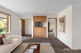 https://images.listonce.com.au/custom/160x/listings/65-coventry-street-montmorency-vic-3094/345/01740345_img_05.jpg?EAfggbNG1JQ