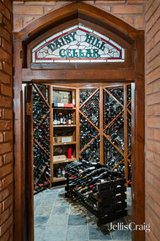 https://images.listonce.com.au/custom/160x/listings/65-daisy-hill-road-doreen-vic-3754/747/01902747_img_13.jpg?HYcPD_fzIwA