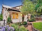 https://images.listonce.com.au/custom/160x/listings/65-durham-road-surrey-hills-vic-3127/720/01683720_img_01.jpg?J-qqCbbcn5g
