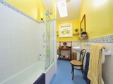 https://images.listonce.com.au/custom/160x/listings/65-hannan-street-williamstown-vic-3016/215/01614215_img_05.jpg?UOgU2oXx8FQ