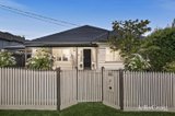 https://images.listonce.com.au/custom/160x/listings/65-holland-road-blackburn-south-vic-3130/831/01846831_img_01.jpg?_RTUd1_O1jw