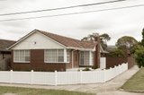 https://images.listonce.com.au/custom/160x/listings/65-lorna-street-cheltenham-vic-3192/917/01879917_img_15.jpg?H12v2sd_JpY