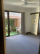 https://images.listonce.com.au/custom/160x/listings/65-love-street-black-rock-vic-3193/043/01724043_img_07.jpg?Yt9GIu1znoM