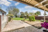 https://images.listonce.com.au/custom/160x/listings/65-mitchell-street-kyneton-vic-3444/044/01292044_img_04.jpg?bNHWxb2edkk