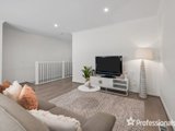 https://images.listonce.com.au/custom/160x/listings/65-narcissus-avenue-boronia-vic-3155/008/01526008_img_03.jpg?9-N2xC7Rxcc