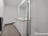 https://images.listonce.com.au/custom/160x/listings/65-narcissus-avenue-boronia-vic-3155/008/01526008_img_11.jpg?IOh-dji6iEc