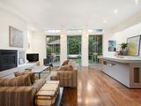 https://images.listonce.com.au/custom/160x/listings/65-spray-street-elwood-vic-3184/652/01793652_img_05.jpg?3K6KXs4DOPE