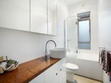 https://images.listonce.com.au/custom/160x/listings/65-spray-street-elwood-vic-3184/652/01793652_img_06.jpg?E1tTwS8JETs