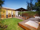 https://images.listonce.com.au/custom/160x/listings/65-spray-street-elwood-vic-3184/652/01793652_img_07.jpg?YI9NPSuxamY