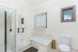 https://images.listonce.com.au/custom/160x/listings/65-whitebridge-road-newham-vic-3442/180/00733180_img_10.jpg?2tiJ8y6AaXI