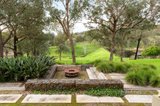 https://images.listonce.com.au/custom/160x/listings/65-yaralla-road-panton-hill-vic-3759/521/01404521_img_18.jpg?l-b9nvc0FHU