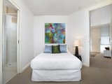 https://images.listonce.com.au/custom/160x/listings/6506-glenferrie-road-hawthorn-vic-3122/788/01683788_img_06.jpg?azD2JKciKTo