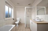 https://images.listonce.com.au/custom/160x/listings/651-55-bell-street-street-yarra-glen-vic-3775/096/01922096_img_02.jpg?Hthu2lGhXis