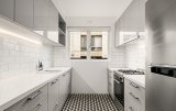https://images.listonce.com.au/custom/160x/listings/655-chapel-street-st-kilda-vic-3182/316/01722316_img_05.jpg?zeT2GLBM99s