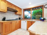 https://images.listonce.com.au/custom/160x/listings/66-barker-drive-mooroolbark-vic-3138/402/01526402_img_05.jpg?kq93UZ2nZII