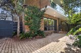 https://images.listonce.com.au/custom/160x/listings/66-bent-street-malvern-east-vic-3145/627/01883627_img_05.jpg?-RgrBkHOXBs