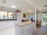 https://images.listonce.com.au/custom/160x/listings/66-hawthory-road-kilsyth-vic-3137/047/01524047_img_05.jpg?KveAyjFpnCQ