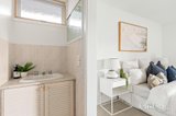 https://images.listonce.com.au/custom/160x/listings/66-iluka-avenue-aspendale-vic-3195/615/01767615_img_10.jpg?SGyEUy9bKb8