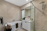 https://images.listonce.com.au/custom/160x/listings/66-leeds-road-mount-waverley-vic-3149/599/01235599_img_13.jpg?v7YrI7RattI