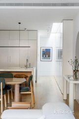 https://images.listonce.com.au/custom/160x/listings/66-mason-street-south-yarra-vic-3141/308/01900308_img_11.jpg?e5WAEWPJTOU