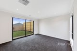https://images.listonce.com.au/custom/160x/listings/66-newington-parade-mernda-vic-3754/341/01899341_img_02.jpg?sFszwEZsmqU