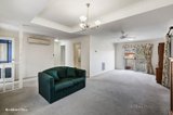 https://images.listonce.com.au/custom/160x/listings/66-robinlee-avenue-burwood-east-vic-3151/198/00502198_img_06.jpg?BuJgr3Y1mVQ