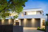 https://images.listonce.com.au/custom/160x/listings/66-rostrevor-parade-mont-albert-north-vic-3129/358/01684358_img_01.jpg?Gri3c3LHPiA