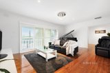 https://images.listonce.com.au/custom/160x/listings/66-stephensons-road-mount-waverley-vic-3149/267/01113267_img_02.jpg?1waB8PLOrxo