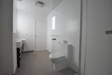 https://images.listonce.com.au/custom/160x/listings/66-sturt-street-essendon-vic-3040/072/01647072_img_06.jpg?On_lYpgf5fk