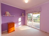 https://images.listonce.com.au/custom/160x/listings/66-zina-grove-mooroolbark-vic-3138/224/01524224_img_09.jpg?bWQOYKqTT0U