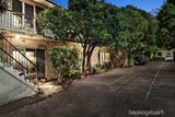 https://images.listonce.com.au/custom/160x/listings/666-auburn-road-hawthorn-vic-3122/898/01683898_img_07.jpg?kgCZYTaP0KQ