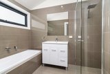 https://images.listonce.com.au/custom/160x/listings/66b-keon-street-thornbury-vic-3071/495/01976495_img_06.jpg?3Oe8hgsifzQ