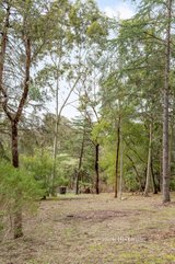 https://images.listonce.com.au/custom/160x/listings/67-bradleys-lane-north-warrandyte-vic-3113/677/01731677_img_14.jpg?eWZODwjyX4A