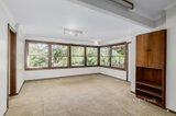 https://images.listonce.com.au/custom/160x/listings/67-glyndon-road-camberwell-vic-3124/038/01597038_img_05.jpg?BYhzf4QTmR4