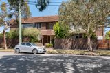 https://images.listonce.com.au/custom/160x/listings/670-burke-rd-malvern-east-vic-3145/749/01850749_img_06.jpg?K07OLU5mnhs