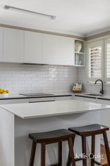 https://images.listonce.com.au/custom/160x/listings/671-leila-road-ormond-vic-3204/828/01973828_img_14.jpg?qWF2jww_asM