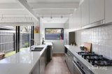 https://images.listonce.com.au/custom/160x/listings/672-derham-street-port-melbourne-vic-3207/275/01951275_img_03.jpg?OSPmGOsqonY