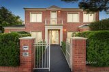 https://images.listonce.com.au/custom/160x/listings/676-hawthorn-road-brighton-east-vic-3187/040/01599040_img_01.jpg?c-Ty67zUyXA