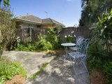 https://images.listonce.com.au/custom/160x/listings/68-12-parring-road-balwyn-vic-3103/165/01685165_img_10.jpg?xdvbm10WYn8
